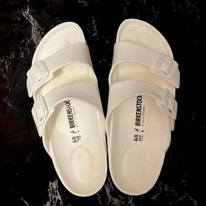 White Birkenstock Sandal Size 9